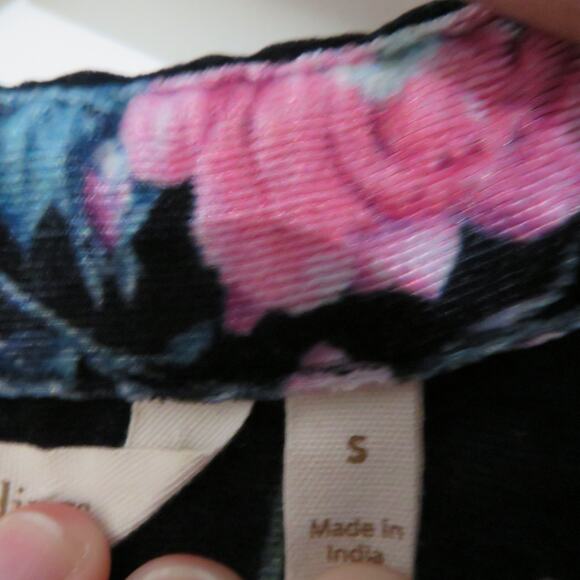 Soft Surroundings Womens Sz S Jardim Velvet Black Floral Velvet Button Front Top - Picture 7 of 7